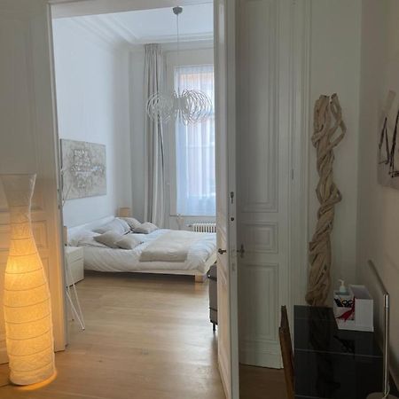 Apartment In Trendy Chatelain Center Brussels Area Little Garden Internet Wifi Eksteriør billede